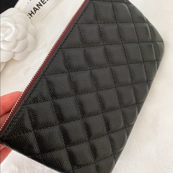 BRAND NEW Chanel Classic Small O-Case - Picture 16 of 16